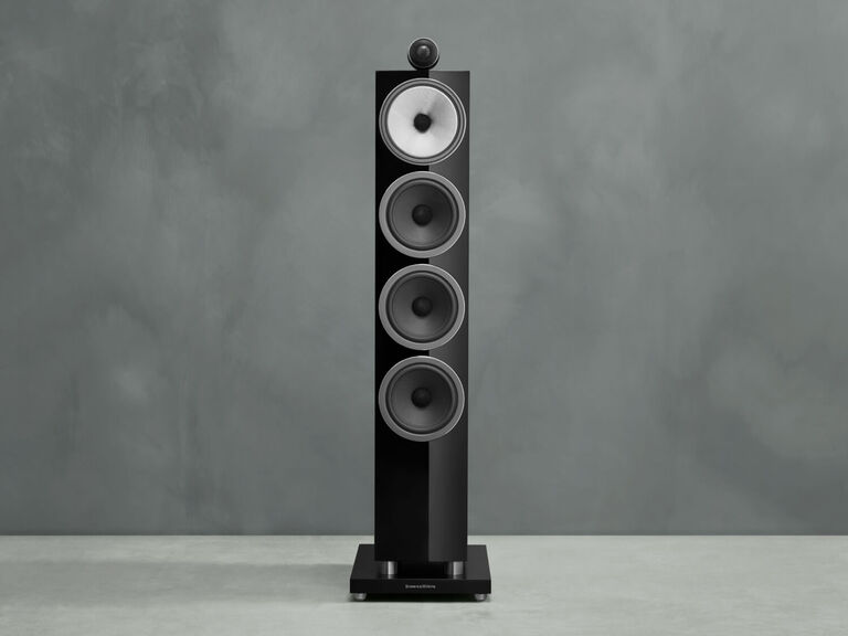 702 S3