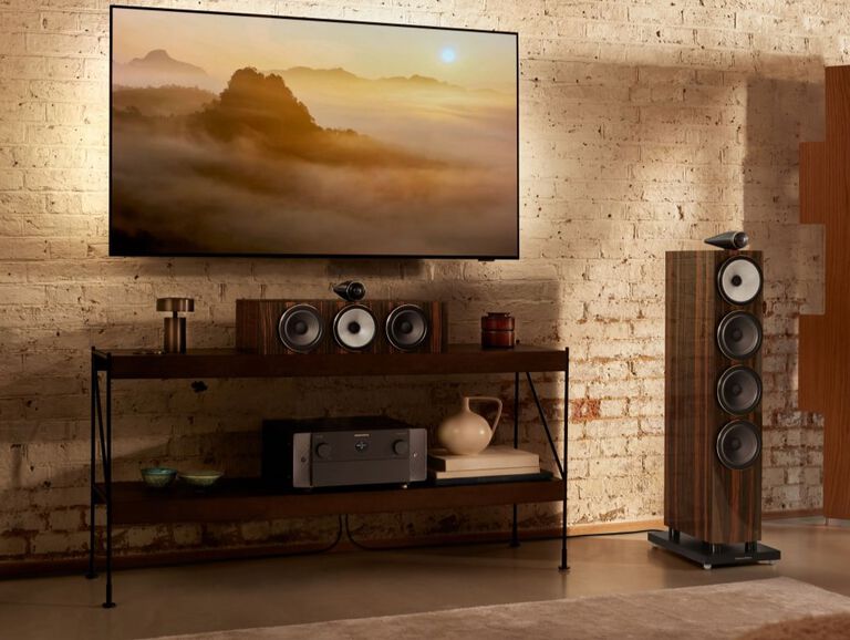 Bowers & Wilkins 700 Signature Series Lifestyle Image Bowers & Wilkins 700 Signature Series Lifestyle Image