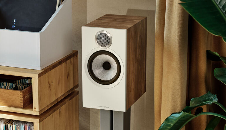 Bowers & Wilkins 600 Series Lifestyle Bowers & Wilkins 600 Series Lifestyle