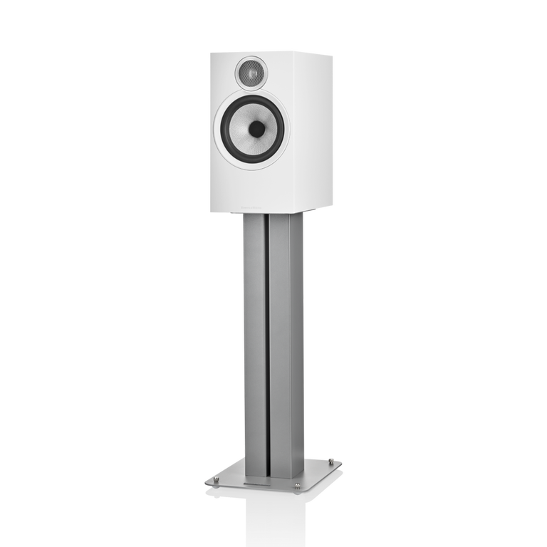 606 S3 - White side front view